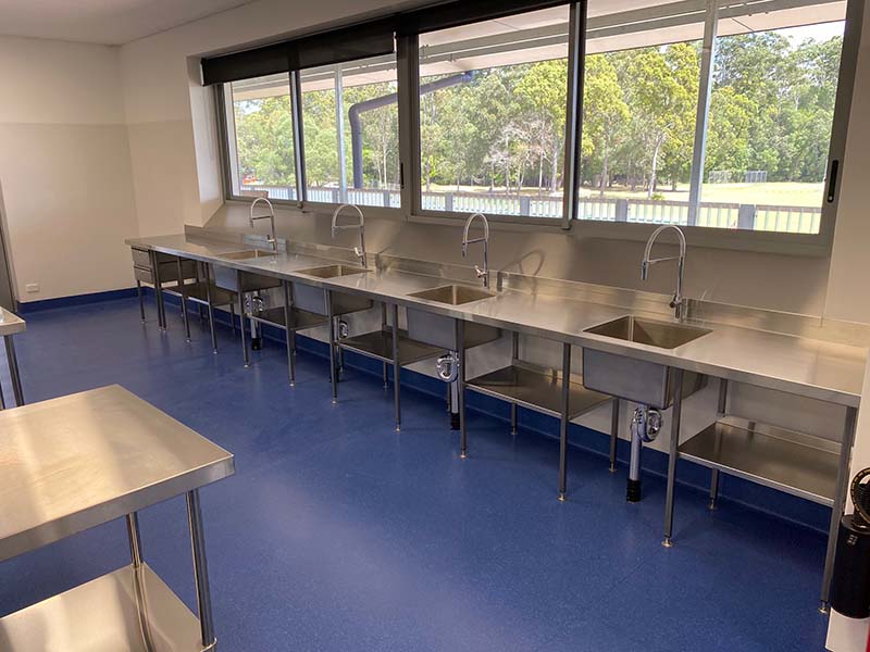 Custom Stainless Multiple Sink Bench For School Kitchen